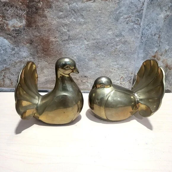 Pair of Vintage Metal Brass Dove Figure Bookends Home Decor - Picture 1 of 10